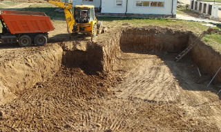 Рытье котлованов под фундамент в Сасово – цена от 2610 руб. за м3 | 2Землекопа-Ссв